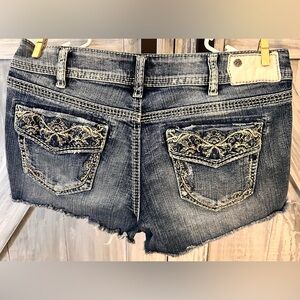 Silver Jeans Distressed Denim Shorts Size 30